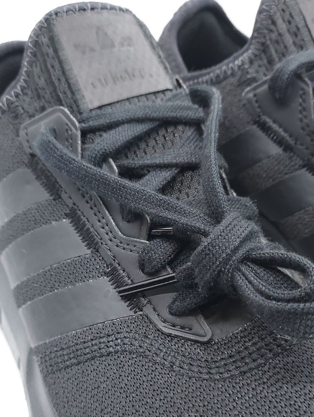 Adidas Womens 8 Swift Run Black GUC